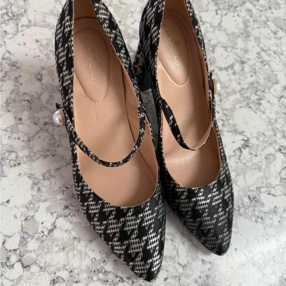 Bandolino Black and White Houndstooth Heels
